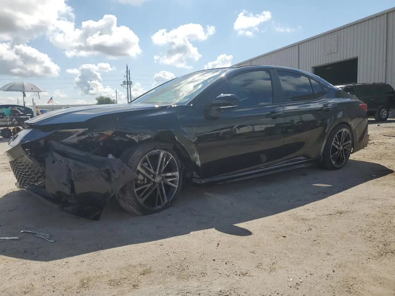 4T1DBADK2SU005303 TOYOTA Camry 2025