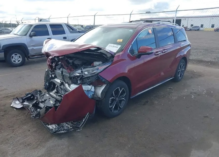 5TDESKFC9SS157474 TOYOTA Sienna 2025