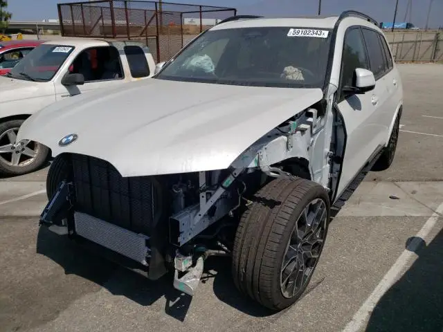5UX23EM00P9R36132 BMW X7 2023